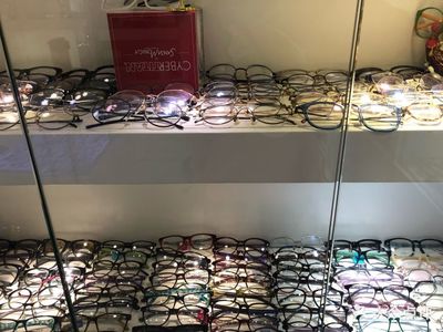 陈阿姨眼镜店 上海购物与眼镜销售的温馨之选